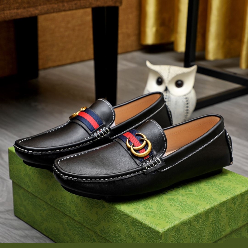 G*u*i leather shoes